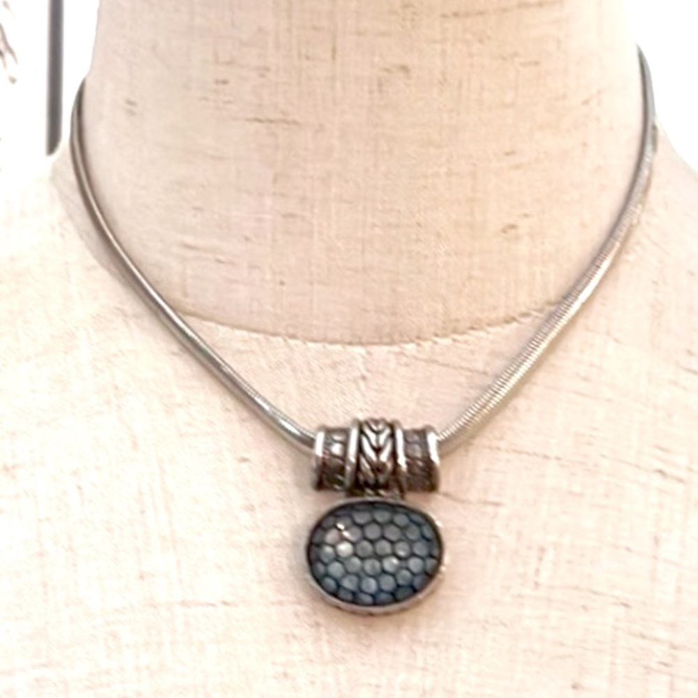 Classy, Timeless,Oozes Class & Style, Silver Turt… - image 1